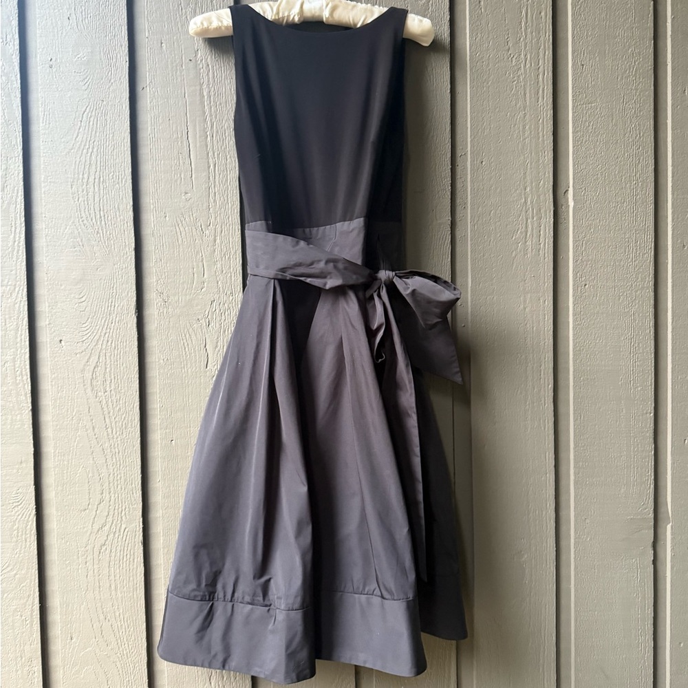 Ralph Lauren black size 6 dress. Beautiful and classic! This is your dress!
